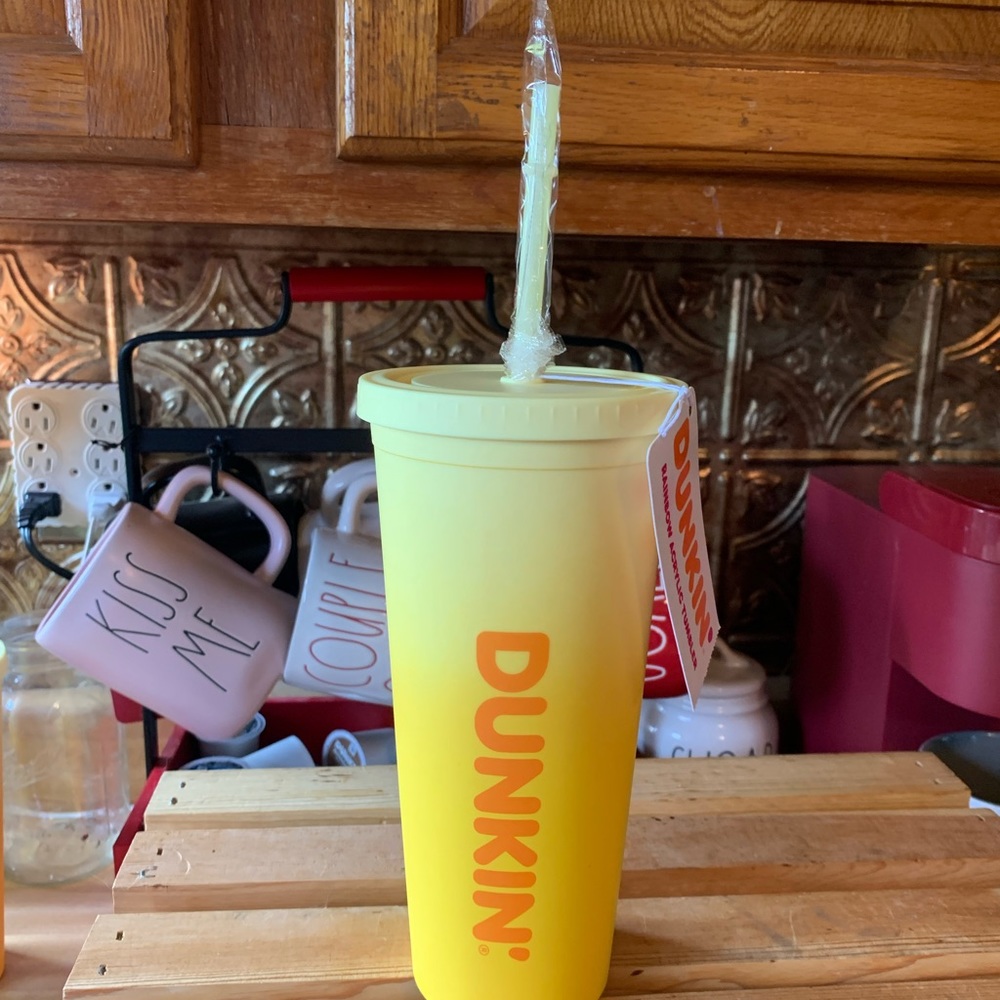 COPY - 24 oz Dunkin’ Donuts Rainbow Tumbler